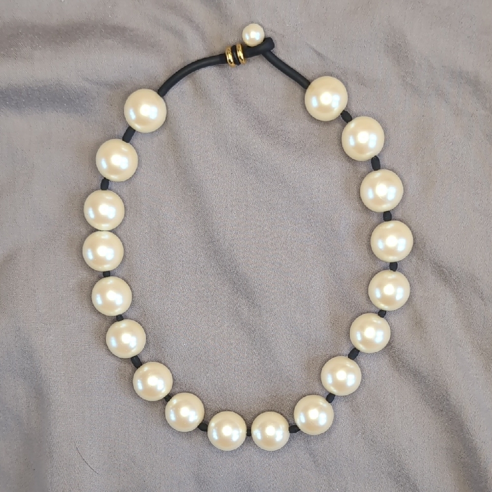Classic Cream Pearl Necklace